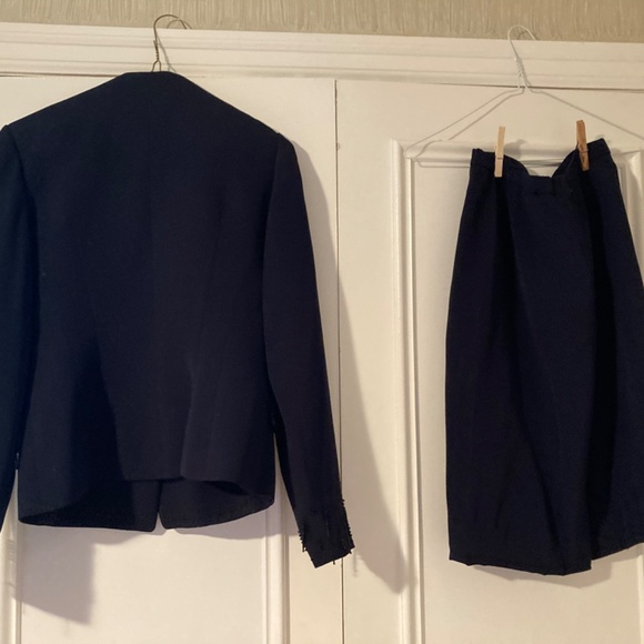 Cocktail suit. Navy - Picture 2 of 3